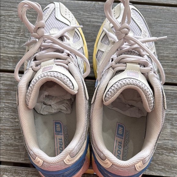 New Balance 1906. Used. Men’s 11. - Picture 8 of 8